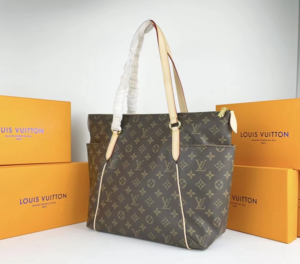 ルイヴィトンバッグ側面デザイン